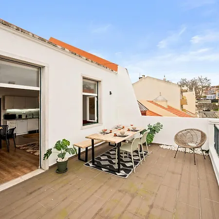 Bmyguest - River View Terrace Apartment *