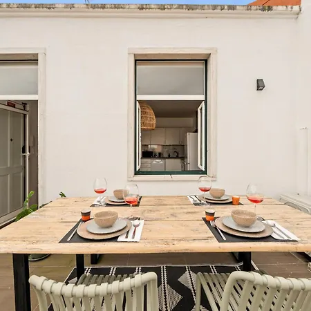 Bmyguest - River View Terrace Apartment Lissabon